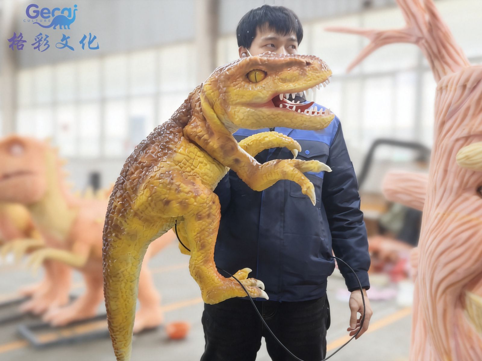 黄色霸王龙手偶