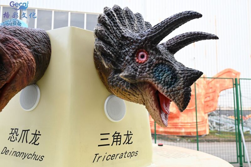 恐龙科普展示台