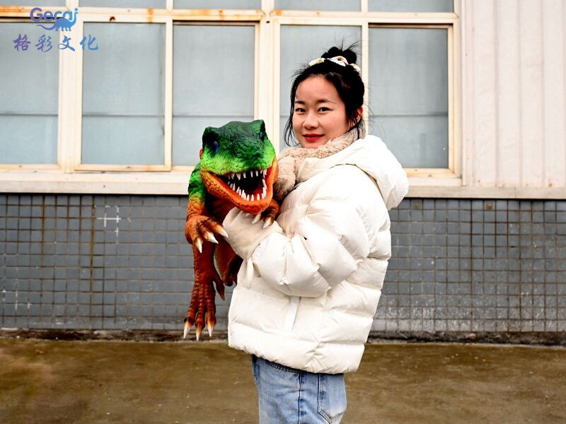 恐龙手偶