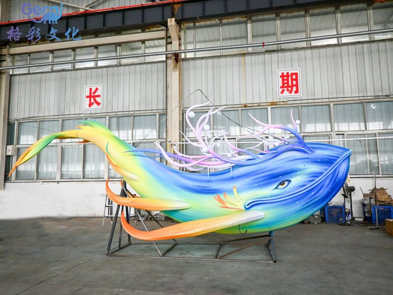 鲸鱼花灯