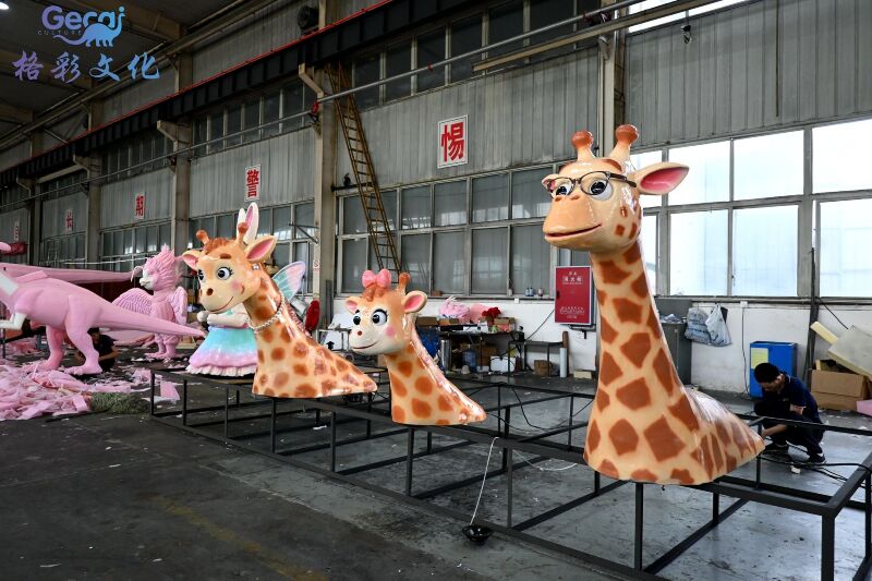 卡通长颈鹿模型