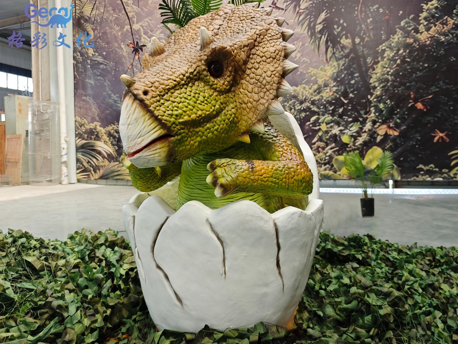 破壳尖角龙幼崽仿真恐龙模型
